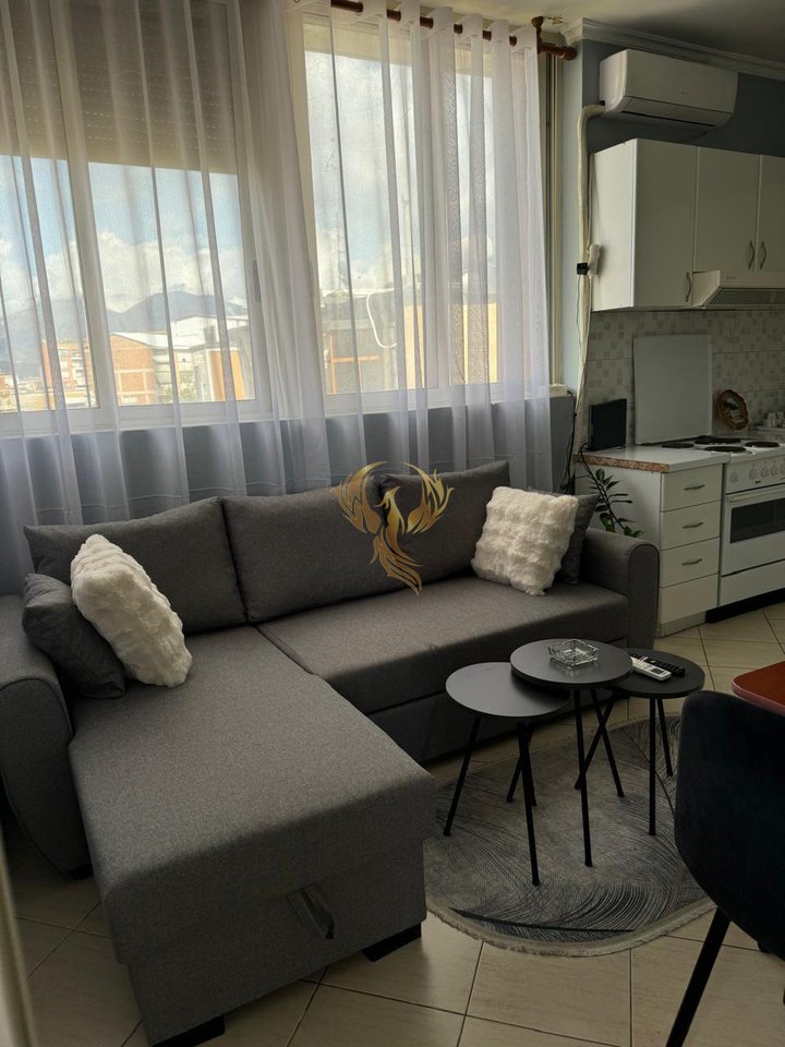 Jepet me qera apartament 1+1 tek Rruga e Durresit