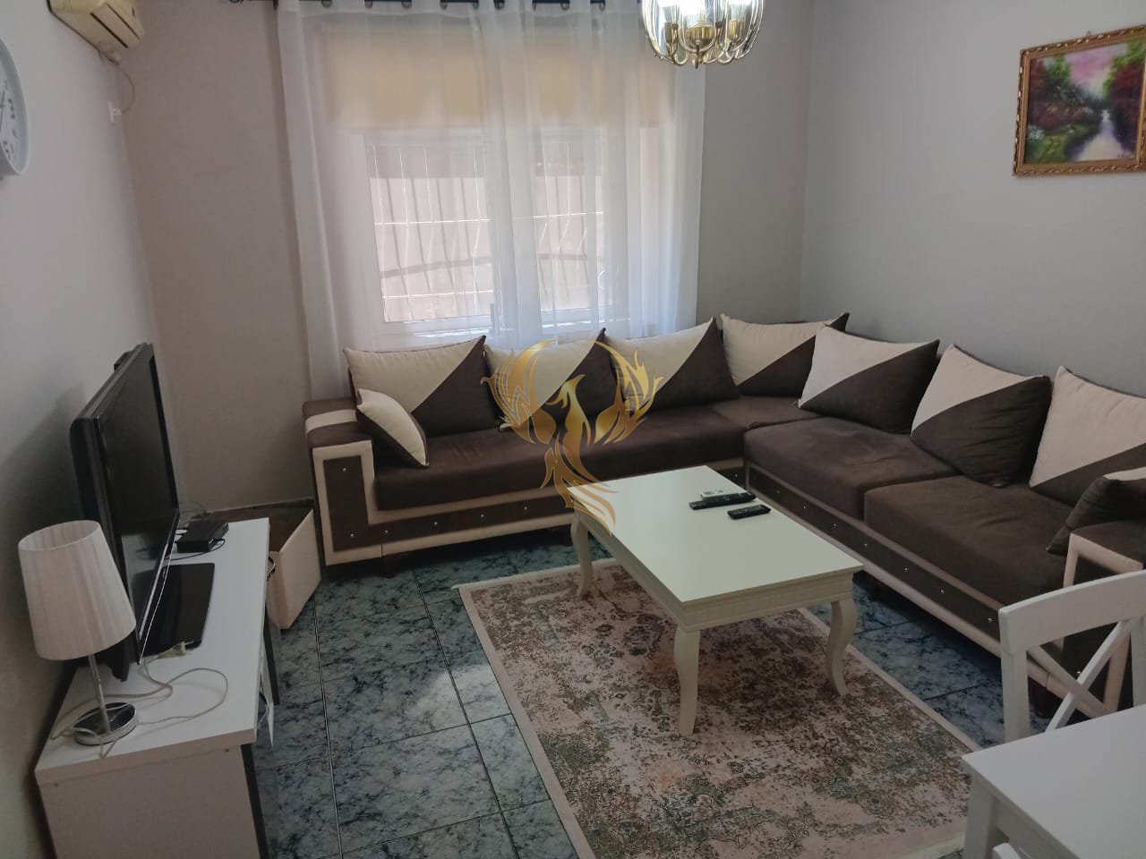 Jepet me qera apartament 2+1 Pazari i Ri
