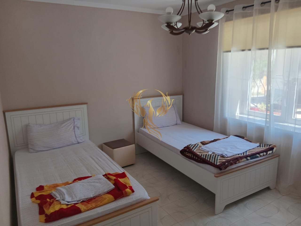 Jepet me qera apartament 2+1 Pazari i Ri