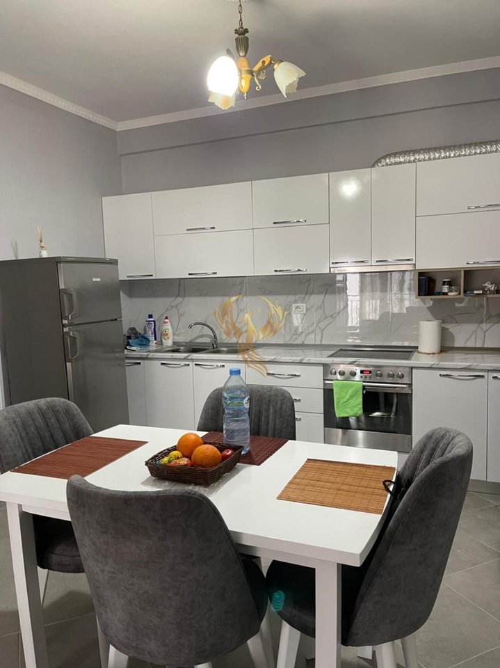 Appartamento 1+1+Balcone in affitto ad Astir, Unaza e Re