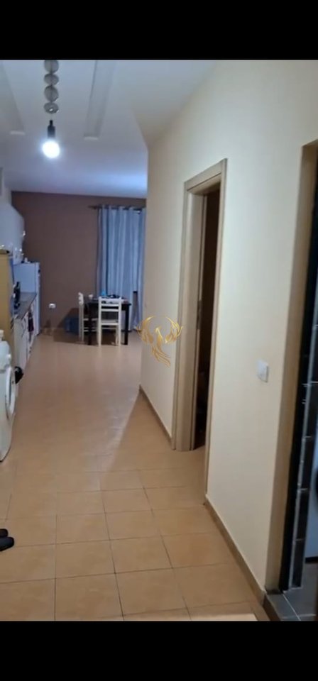 Si affitta appartamento 2+1+1 balcone in via Bill Klinton, Kodra e Diellit.