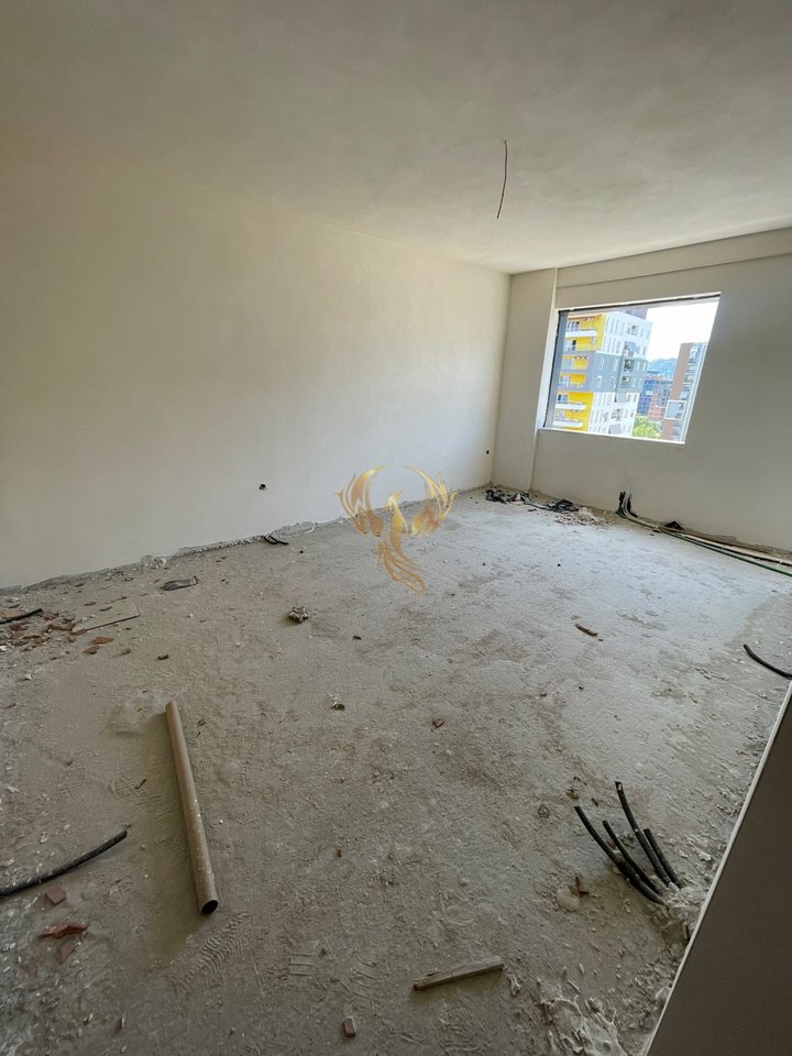 Shitet apartament 1+1 ne Laprake