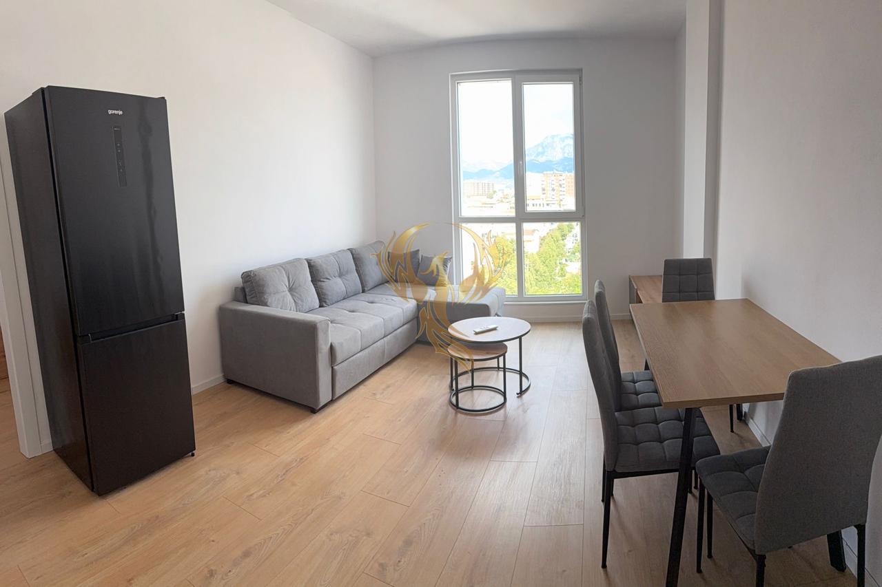 Jepet me qera apartament 1+1 ne pallat te sapo perfunduar tek Rruga Besa