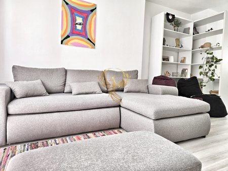 A 1+1 apartment is for rent near Pazari i Ri.