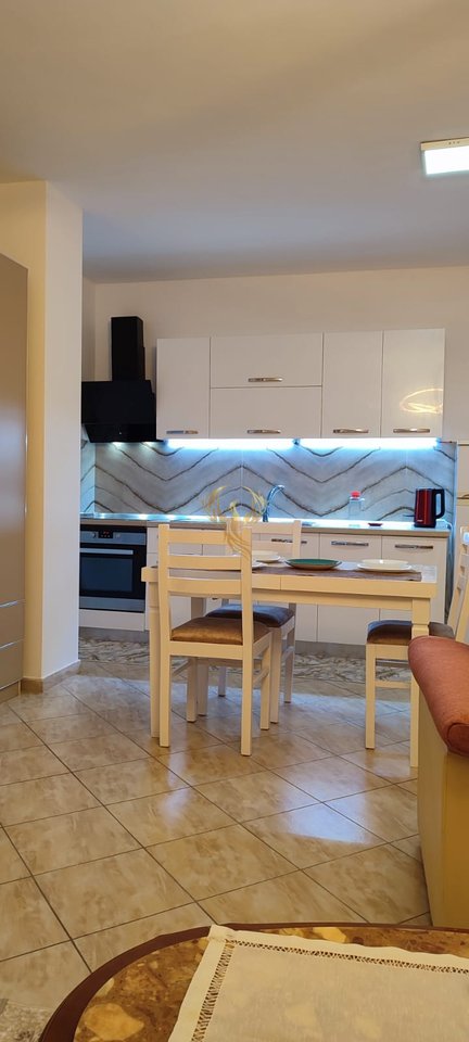 A 1+1 apartment is for rent on Kavaja Street.
