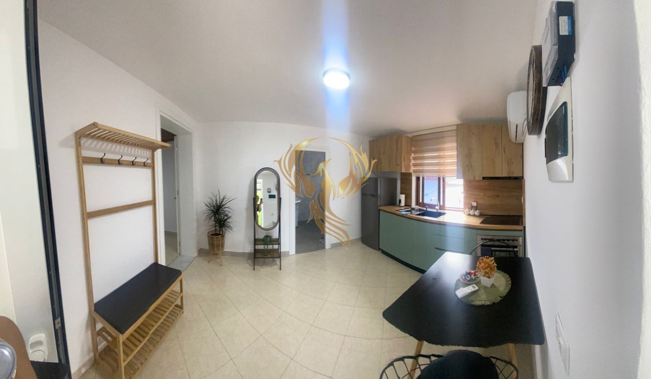 Si affitta super ingresso 1+1+Bllk nel Quartiere Studenti
