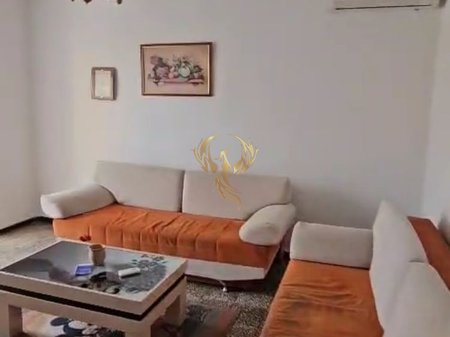 Shitet apartament 1+1+Bllk Pazari i Ri