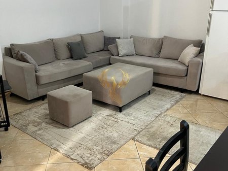 Jepet me qera apartament 1+1+Bllk ne Qender