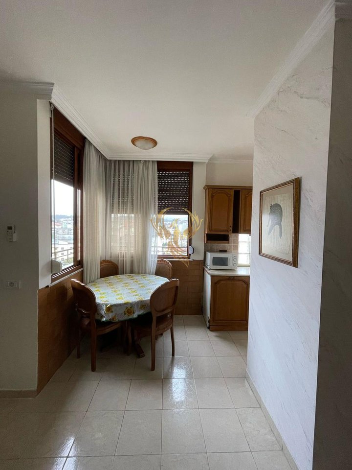 Appartamento 2+1 in affitto in via Petronini Luarasi