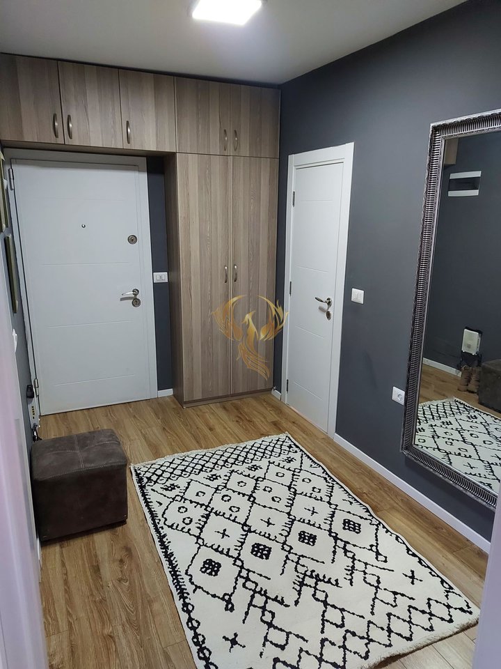 Jepet me qera apartament 2+1 tek Pediatria