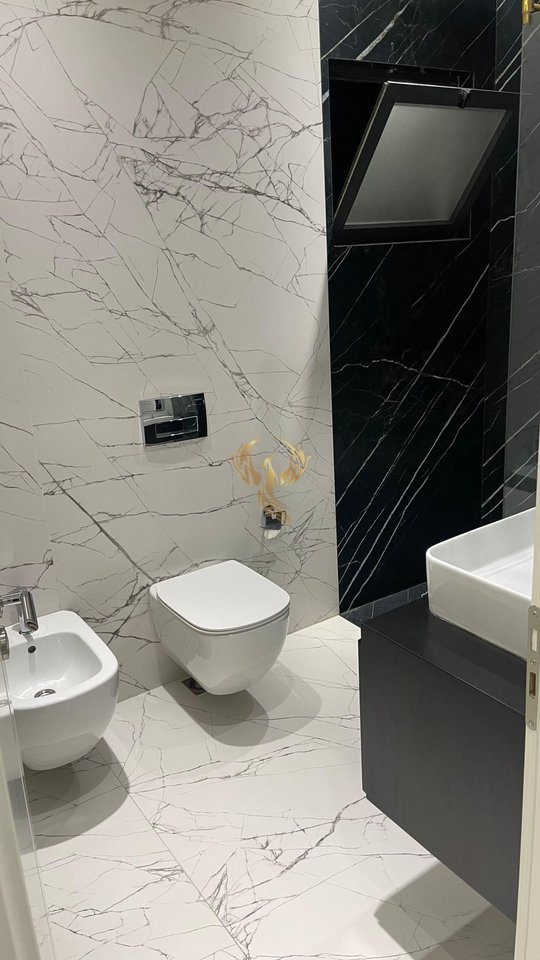 Jepet me qera apartament 2+1+Bllk Yzberisht
