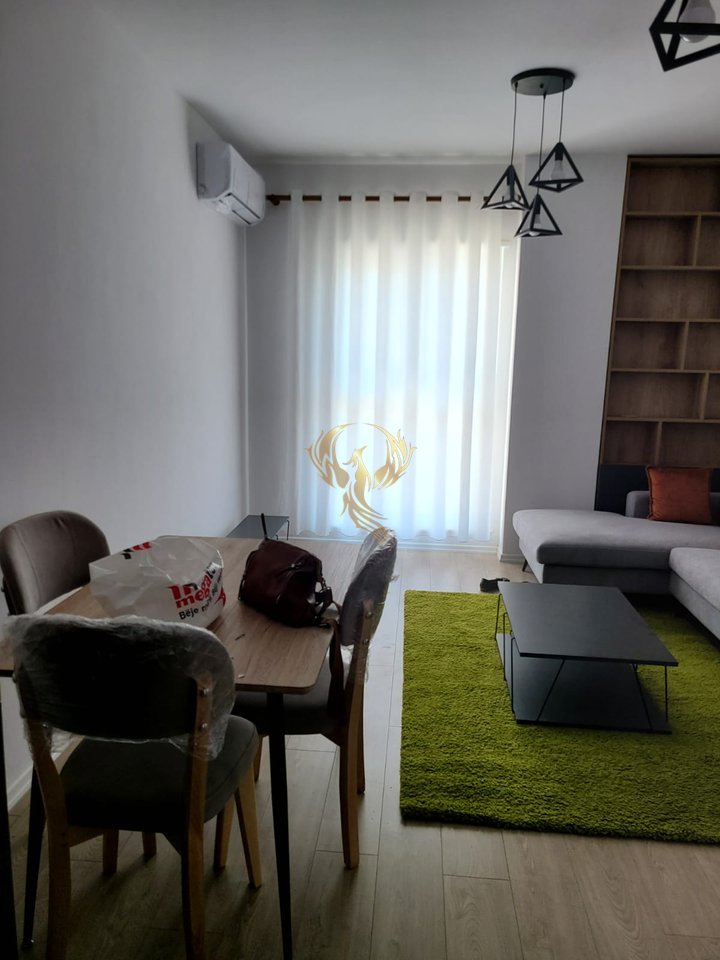 Jepet me qera apartament 1+1+Bllk Ne Univers City