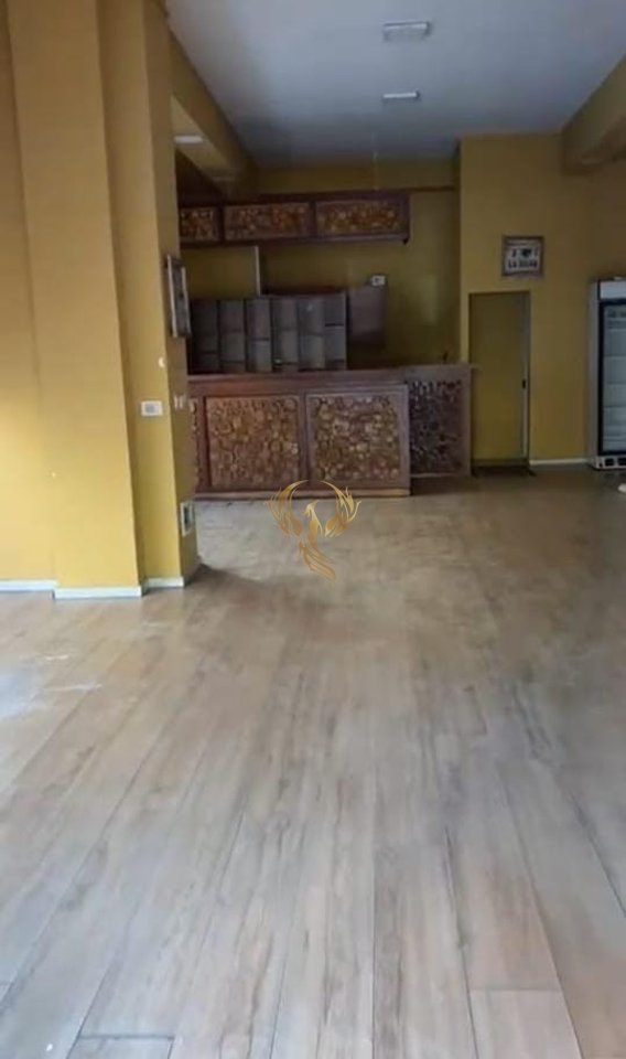 Business premises for rent at Mine Peza