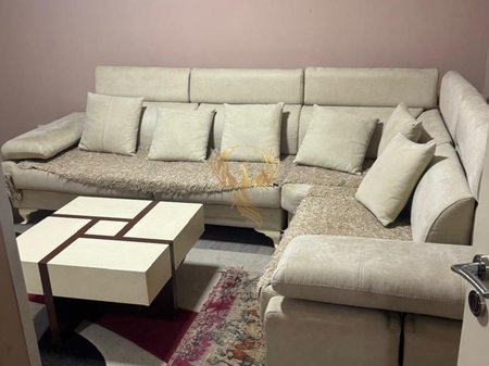 Jepet me qira hyrje 1+1 ne Laprake