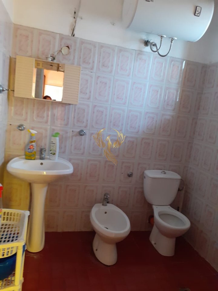 Jepet me qera Hyrje 2+1 te Rruga Bardhyl