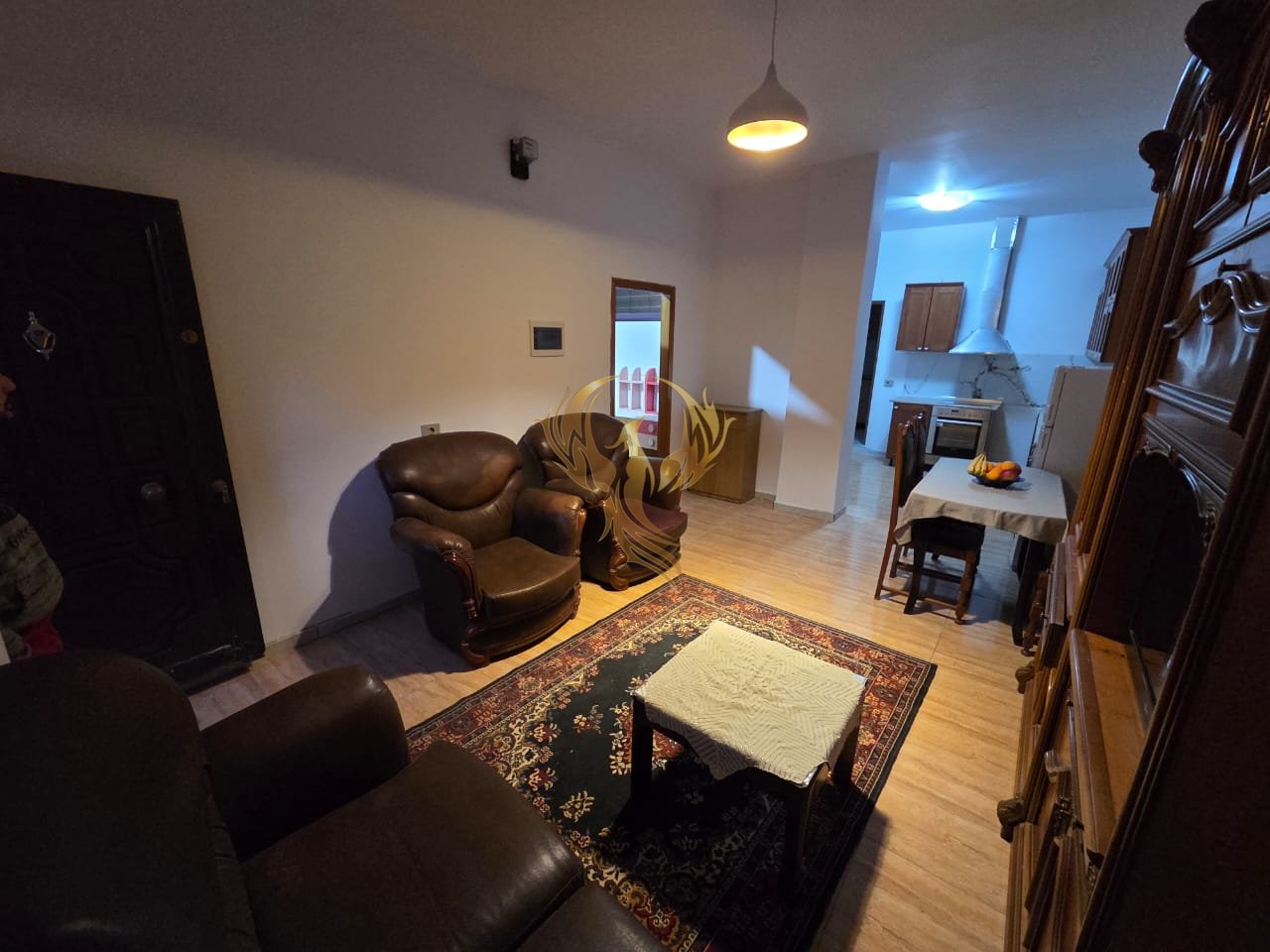 Jepet me qera Hyrje 2+1, Don Bosko