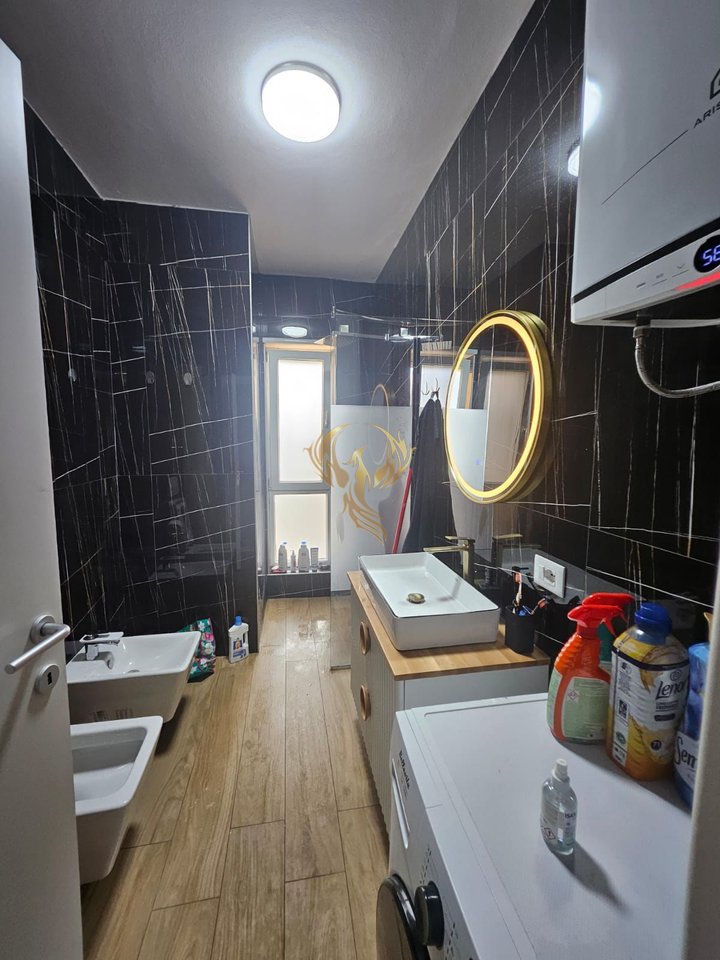 For rent: entrance 2+1+2 near the Old Customs.