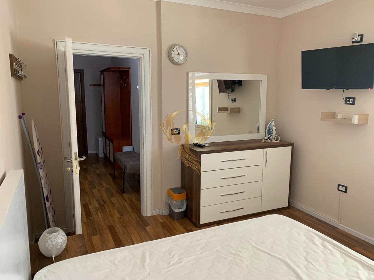 Jepet me qera Apartament 1+1 te Rruga e Elbasanit