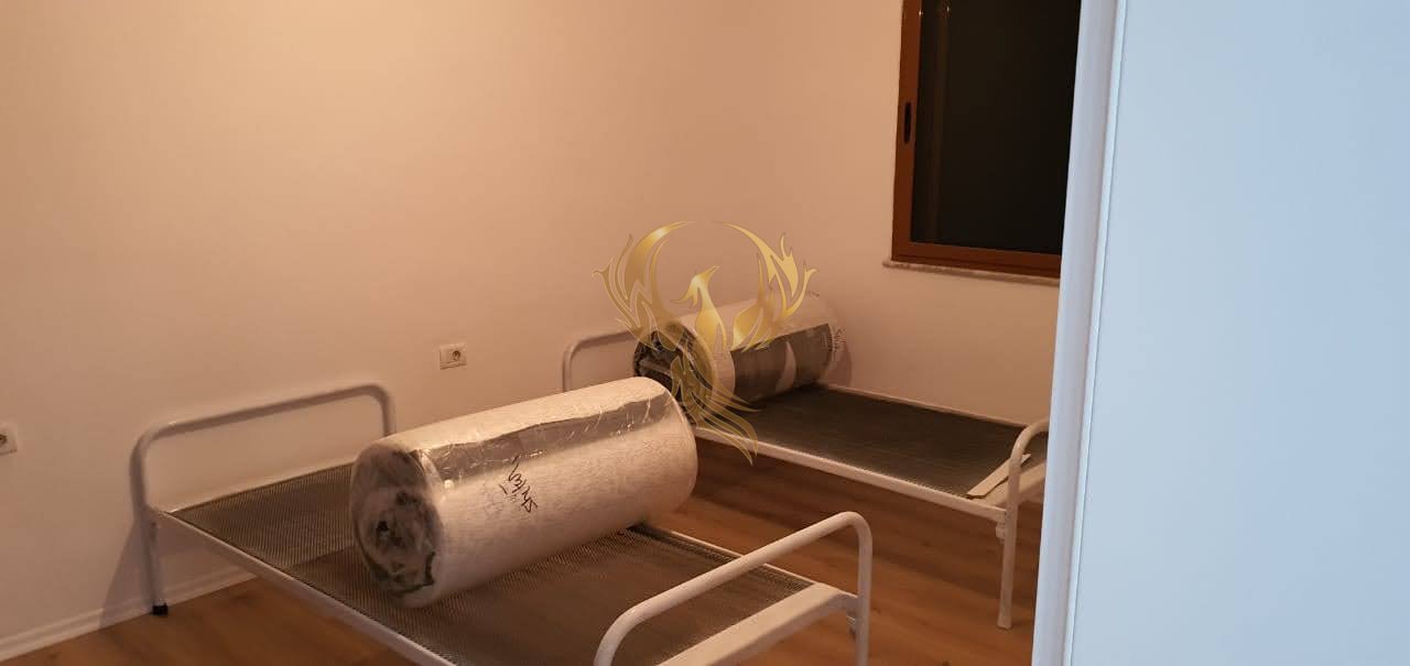 Jepet me qera Apartament 2+1 ne Brryl