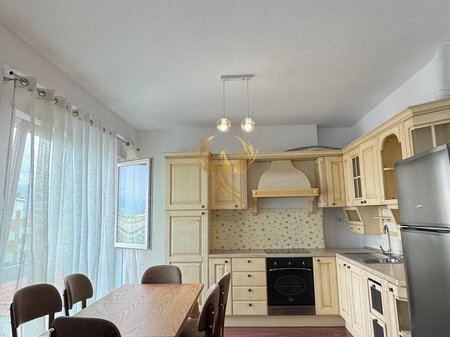 Jepet me qera Apartament 2+1 tek Kodra E Diellit