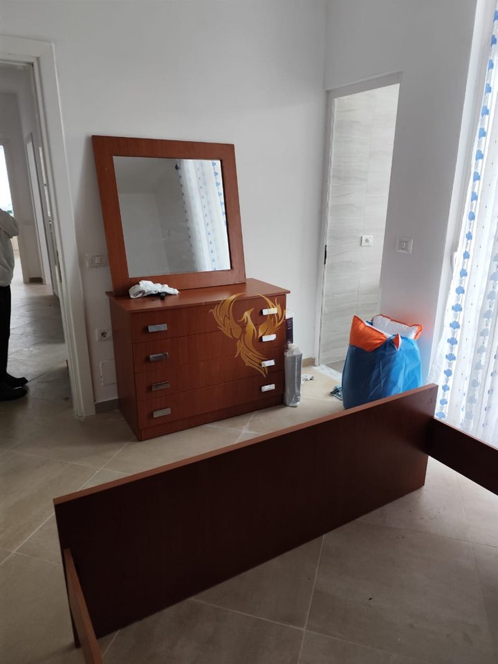 For rent: 2+1+2+2 apartment in Bllok, Yzberisht.