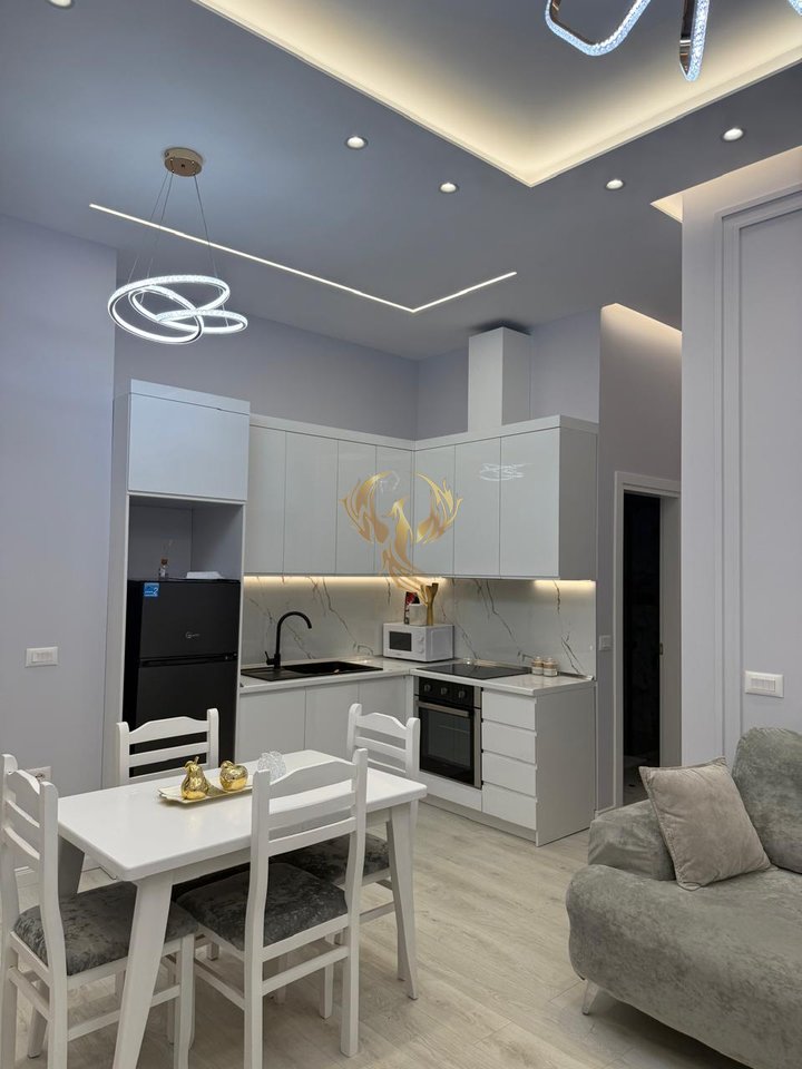 Jepet me qera Apartament 1+1+Bllk, Shkolla e Bashkuar