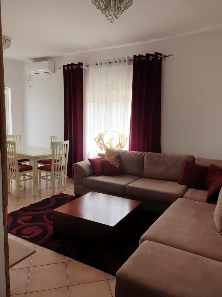Jepet me qera Apartament 1+1 ne Yzberisht