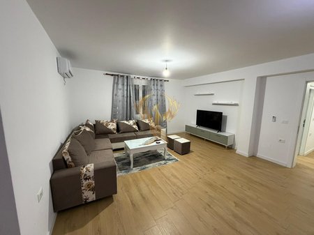Jepet me qera Apartament 3+1, Laprake