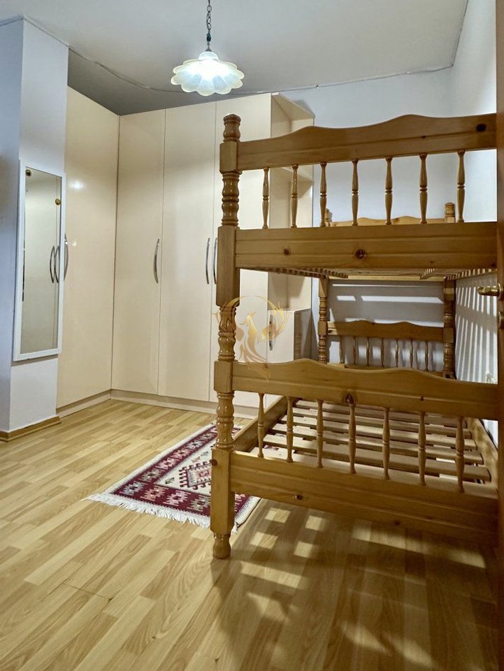 Jepet me qera Apartament 2+1 te Rruga e Dibres