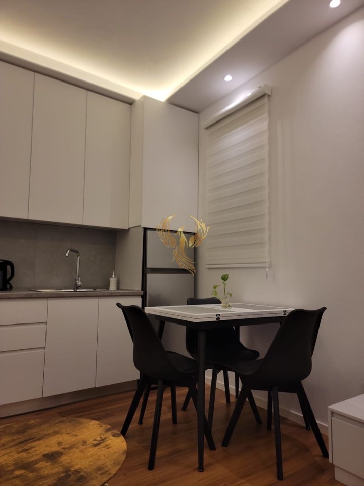 Jepet me qera apartament 1+1 rruga e Durresit