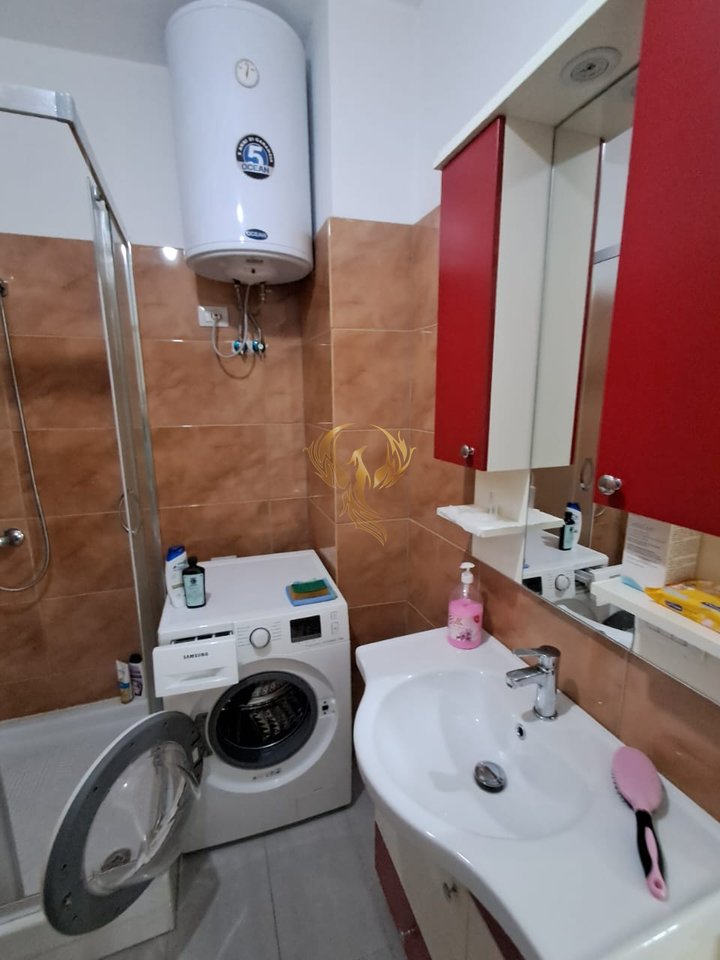 Affittasi appartamento 2 + 1 + 2 Astir vicino a Villa L