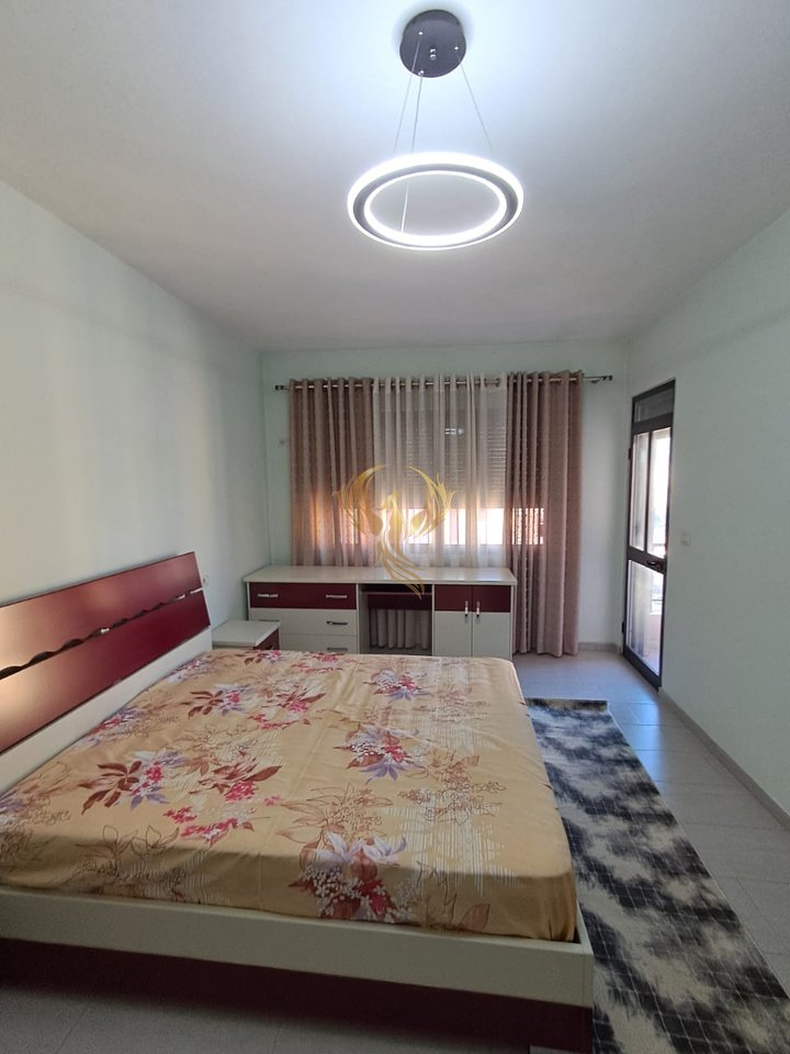 Affittasi appartamento 2 + 1 + 2 Astir vicino a Villa L