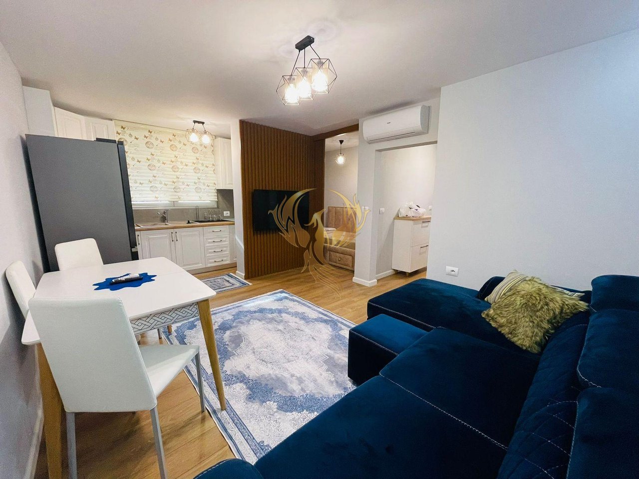 Affittasi appartamento 1+1 ben arredato in palazzo esistente in via Petro Nini Luarasi.