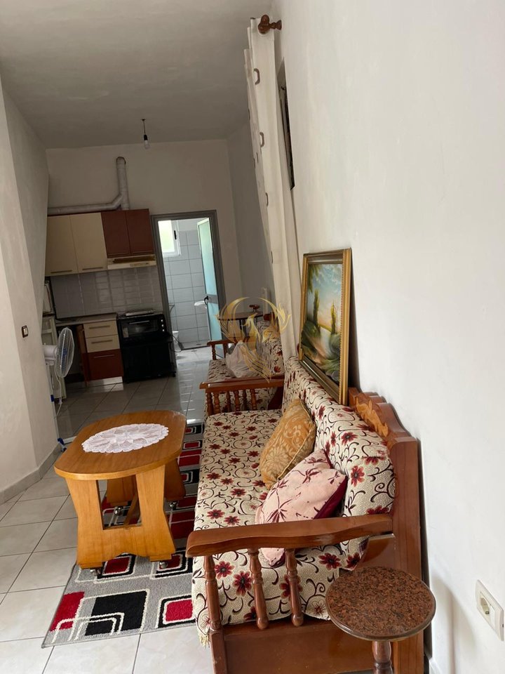 Appartamento 1+1 in affitto via Siri Kodra