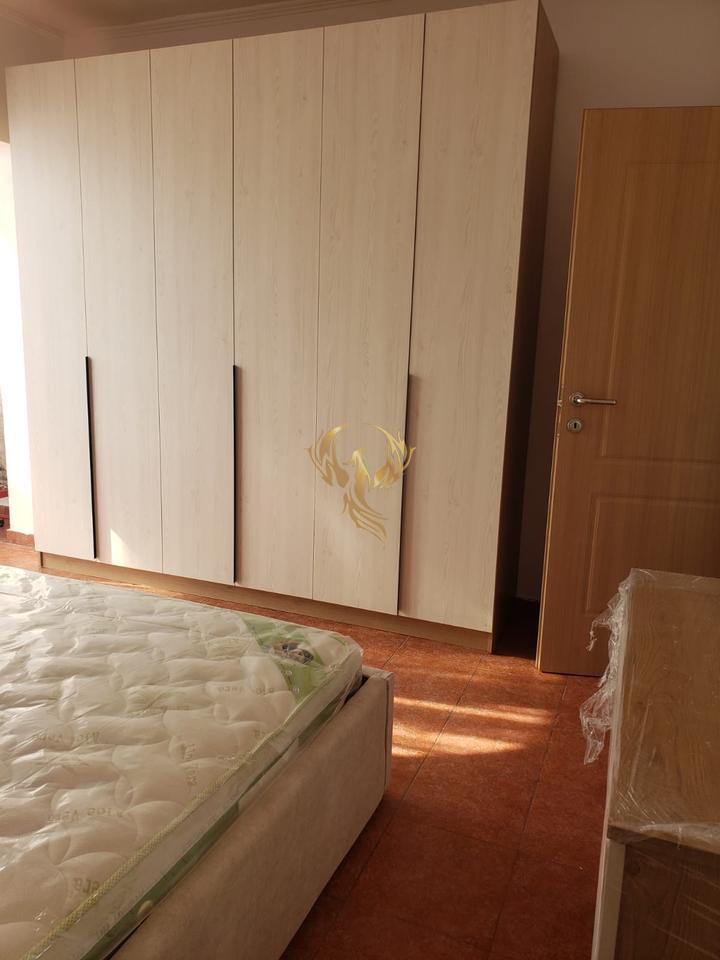 For rent 2+1+2 balcony apartment near Komuna e Parisit.