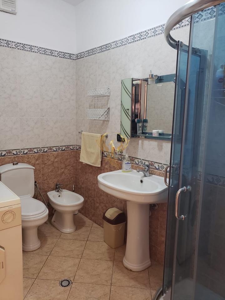 For rent 2+1+2 balcony apartment near Komuna e Parisit.