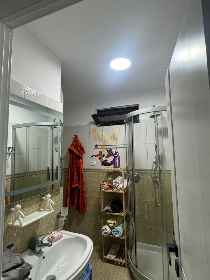 Jepet me qera apartament 3+1+2 tek Ish Ekspozita