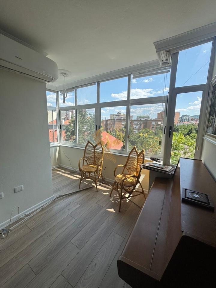 Jepet me qera apartament 3+1+2 tek Ish Ekspozita