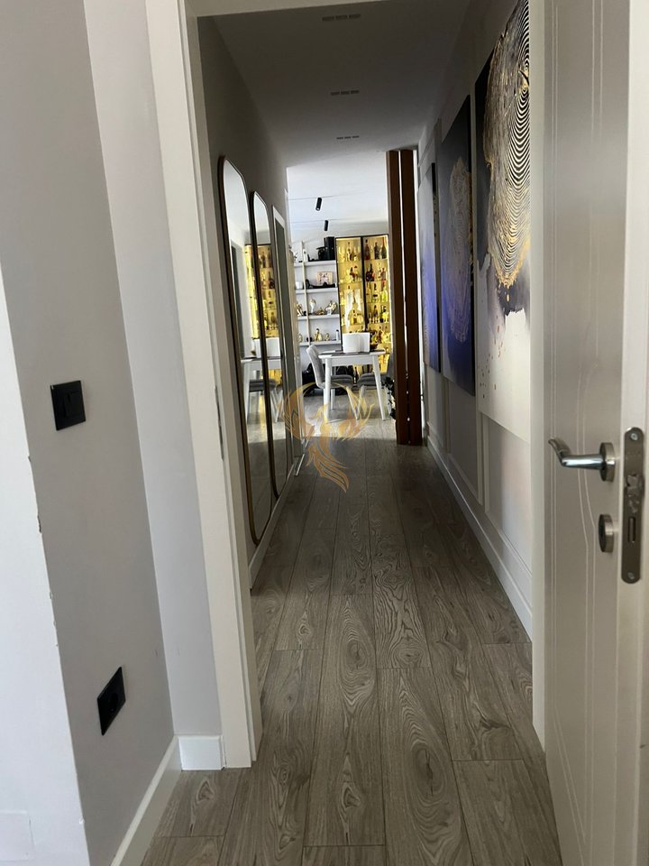 Jepet per shitje super apartament 2+1 ne Fresk