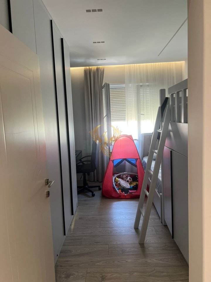 Jepet per shitje super apartament 2+1 ne Fresk