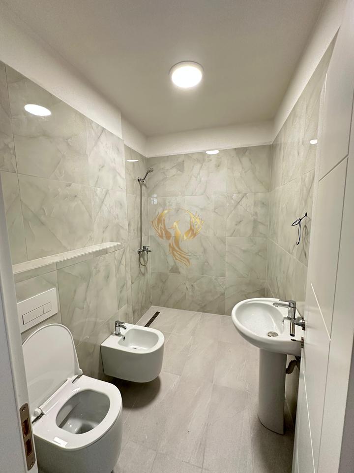 Jepet me qera apartament 2+1+2 ne Astir kompleksi Jolla