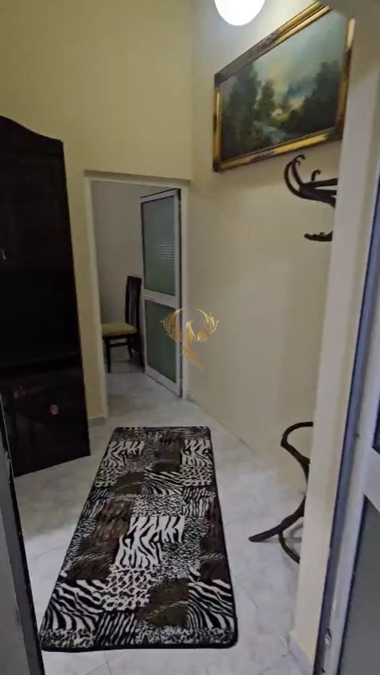 Si affitta ingresso 1+1 ad Ali Dem