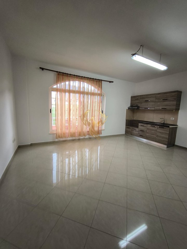 Jepet me qera apartament 1+1 Tek Kodra e Priftit