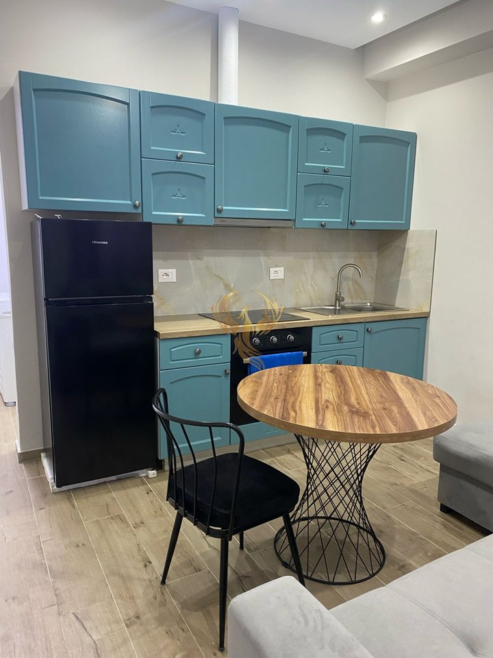 Jepet me qera apartament 1+1 tek Rruga Fuat Toptani