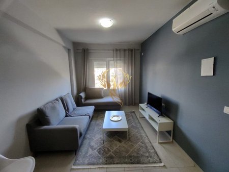 Jepet me qera apartament 1+1 te Kodra e Diellit 2