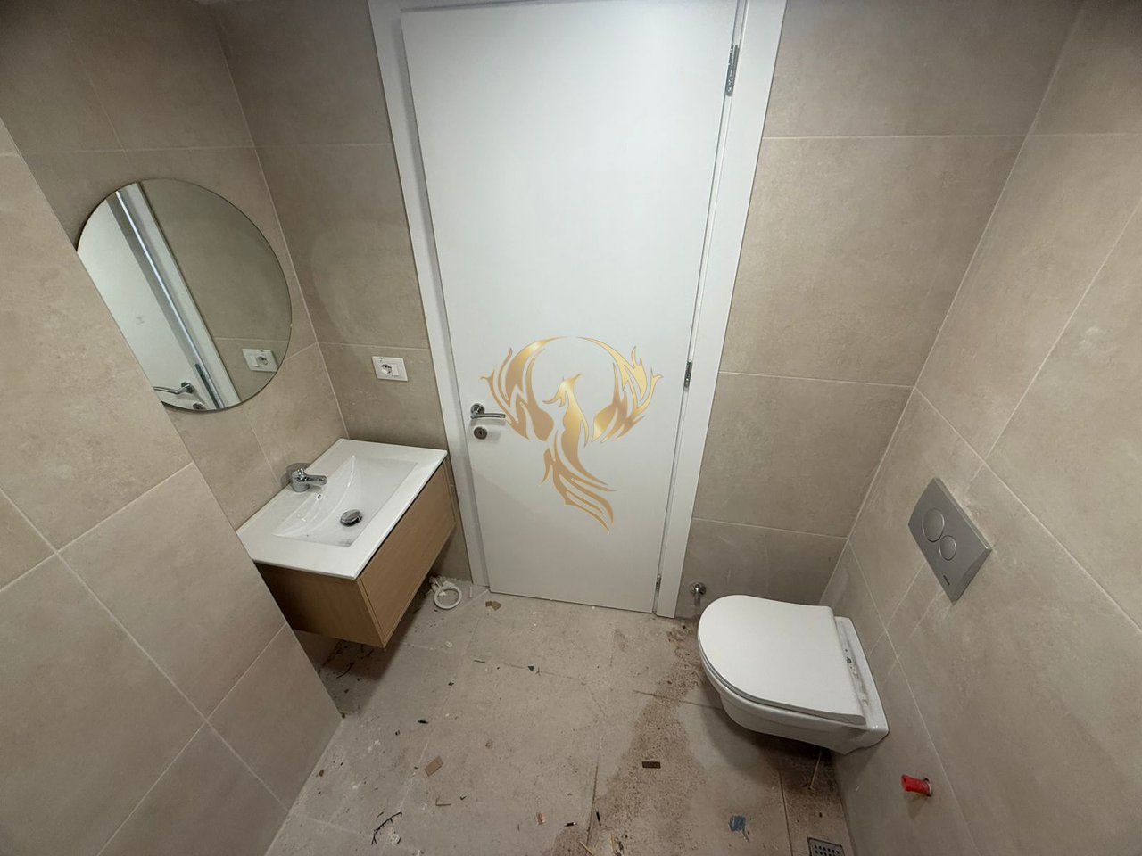 Jepet me qira Duplex 21 Dhjetori