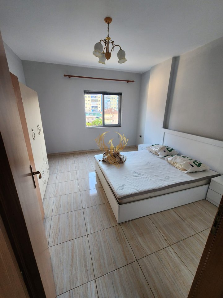 Apartament 1+1 me Qira me Ballkon në Astir