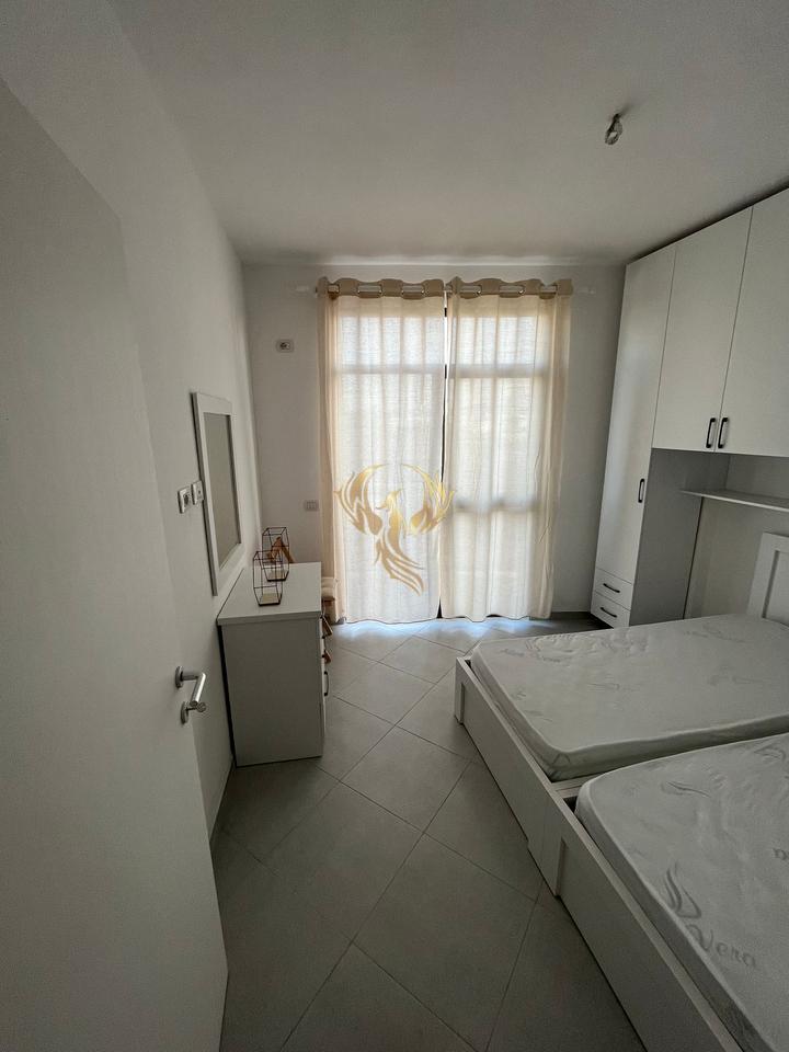Jepet me qera apartament 1+1 prane qsut, Rruga e Dibres