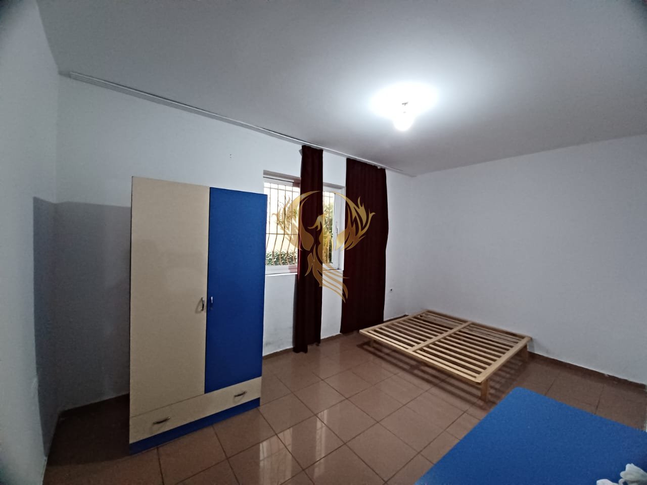 A 2+1 entrance is for rent in Kinostudio.