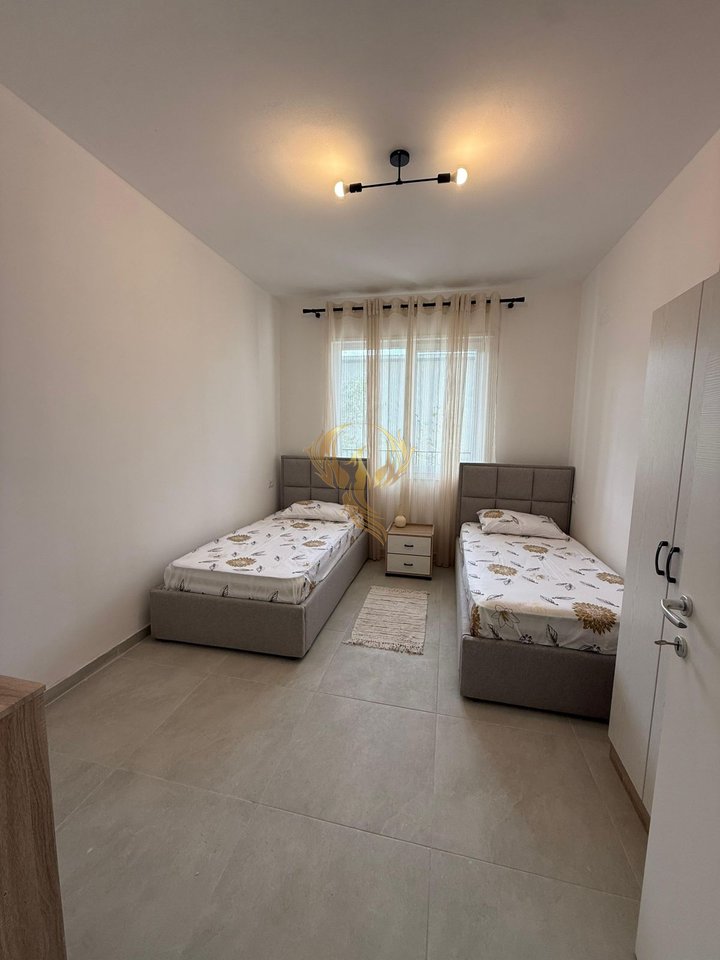 Jepet me qera apartament 2+1 te Univers City